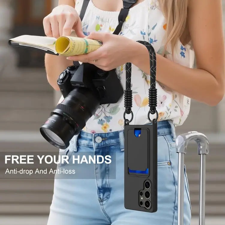 Voor Samsung Galaxy S25 Ultra 5G Geïntegreerde Kaarthouder Effen Kleur Vloeibare Siliconen Telefoonhoes Gen2 met Korte Lanyard (Zwart)