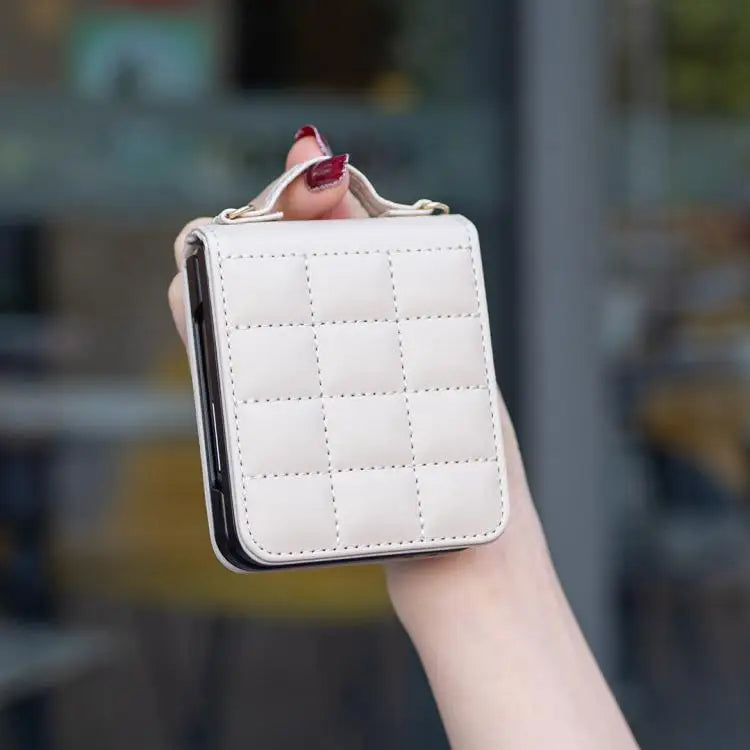 Voor Samsung Galaxy Z Flip7 Vierkant Crossbody Lanyard Leren Telefoonhoesje (Beige)