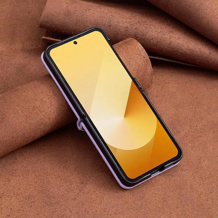 Voor Samsung Galaxy Z Flip7 Golfvormige Crossbody Lanyard Leren Telefoonhoesje (Paars)