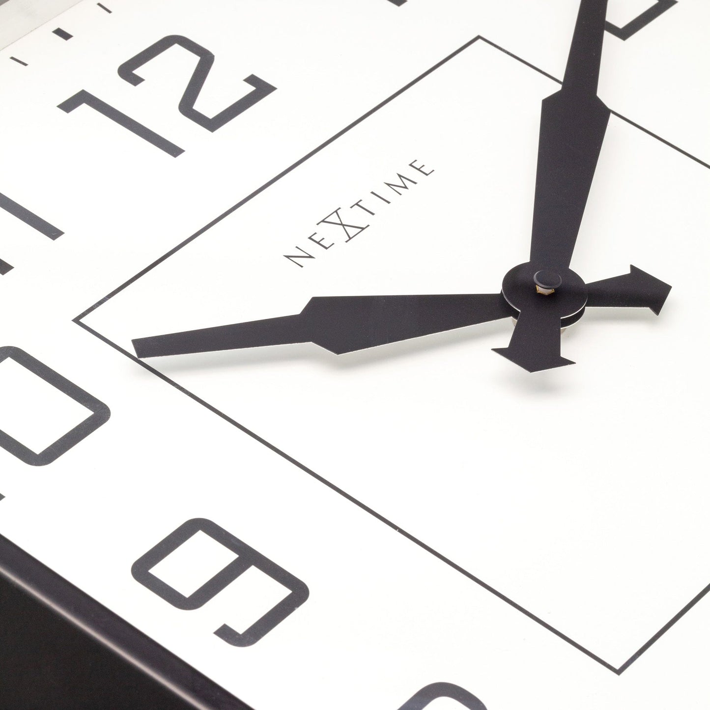 Wandklok 35x35cm - Stil - Arabisch - Metaal - "Be Square"