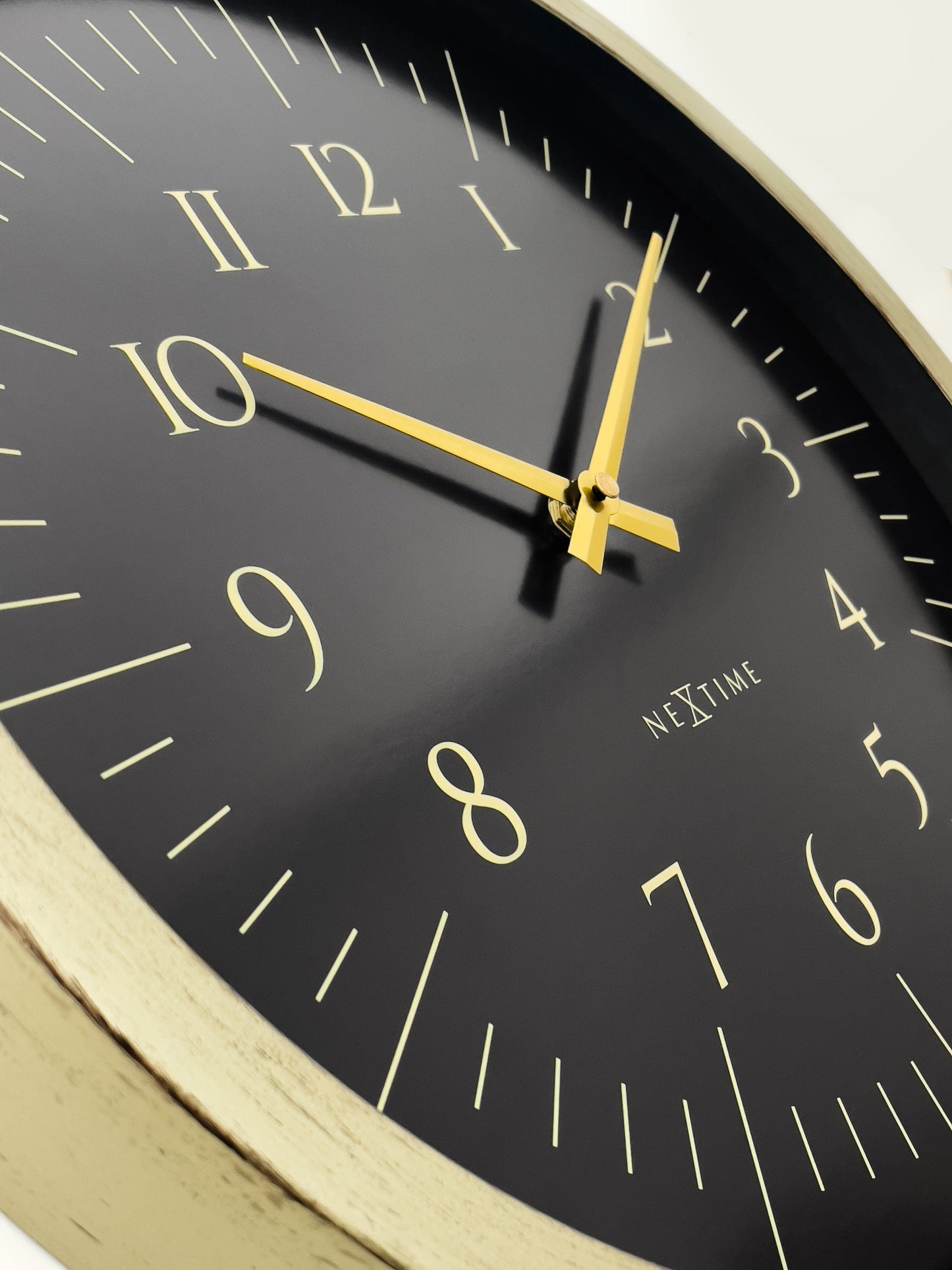 Wandklok 40cm-Zwart/Wit-Kunststof-NeXtime 'Galaxy'