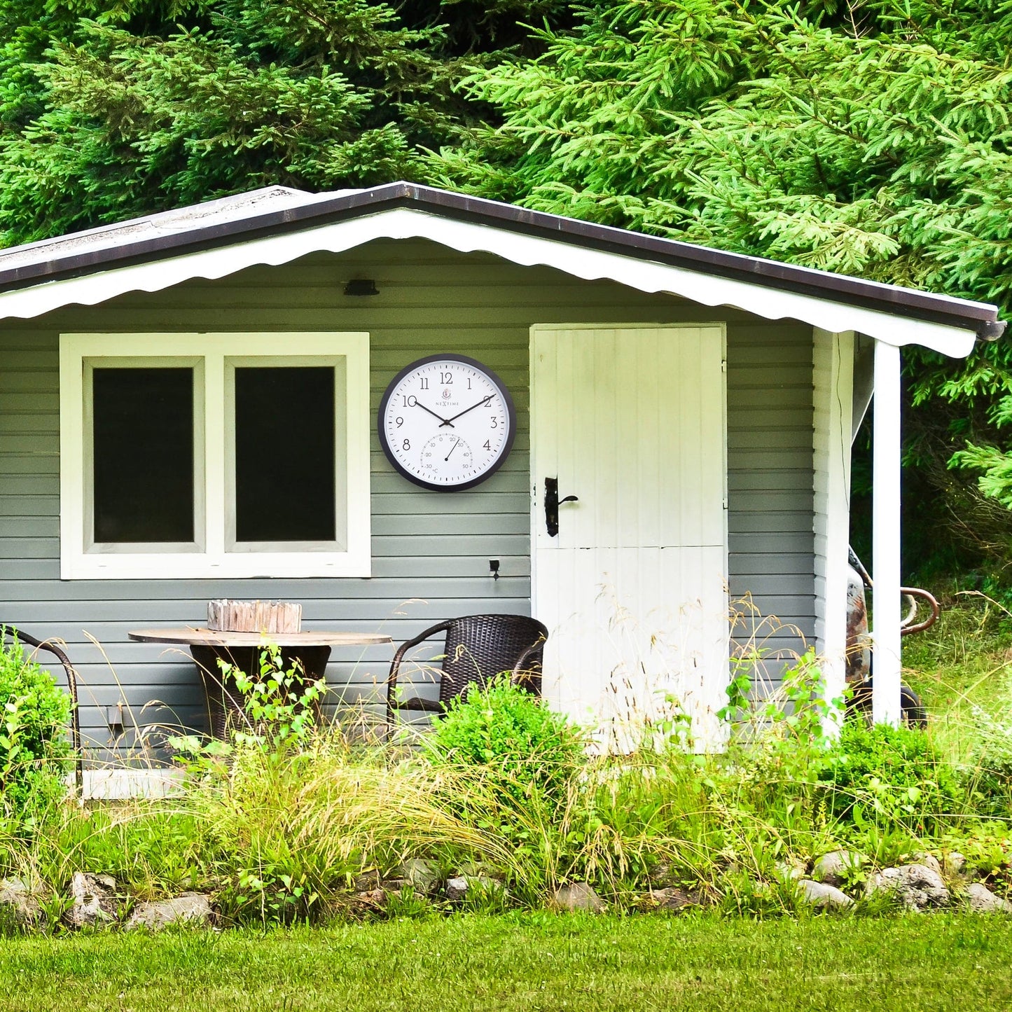 Weerbestendige buitenklok - met thermometer - 30,5 cm en goudsbloem