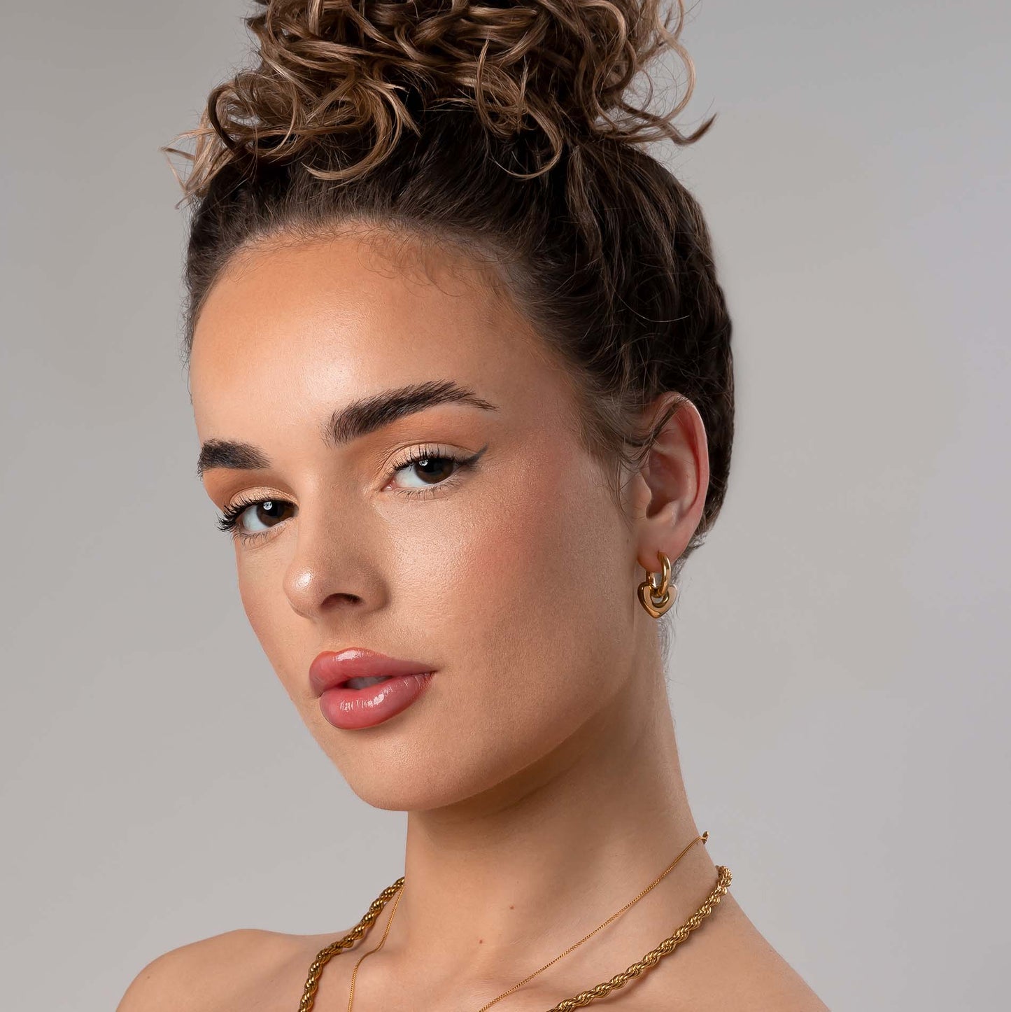 Bubbelhart oorbel goud