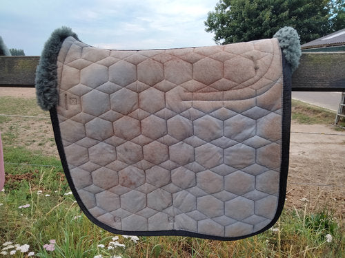 Vierkant dekje met alleen een sierbonrand